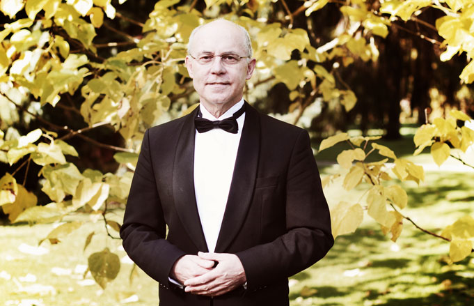 Chorleiter Bernd-Georg Mettke